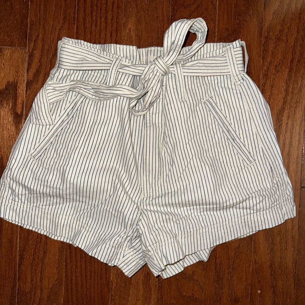 American Eagle striped shorts